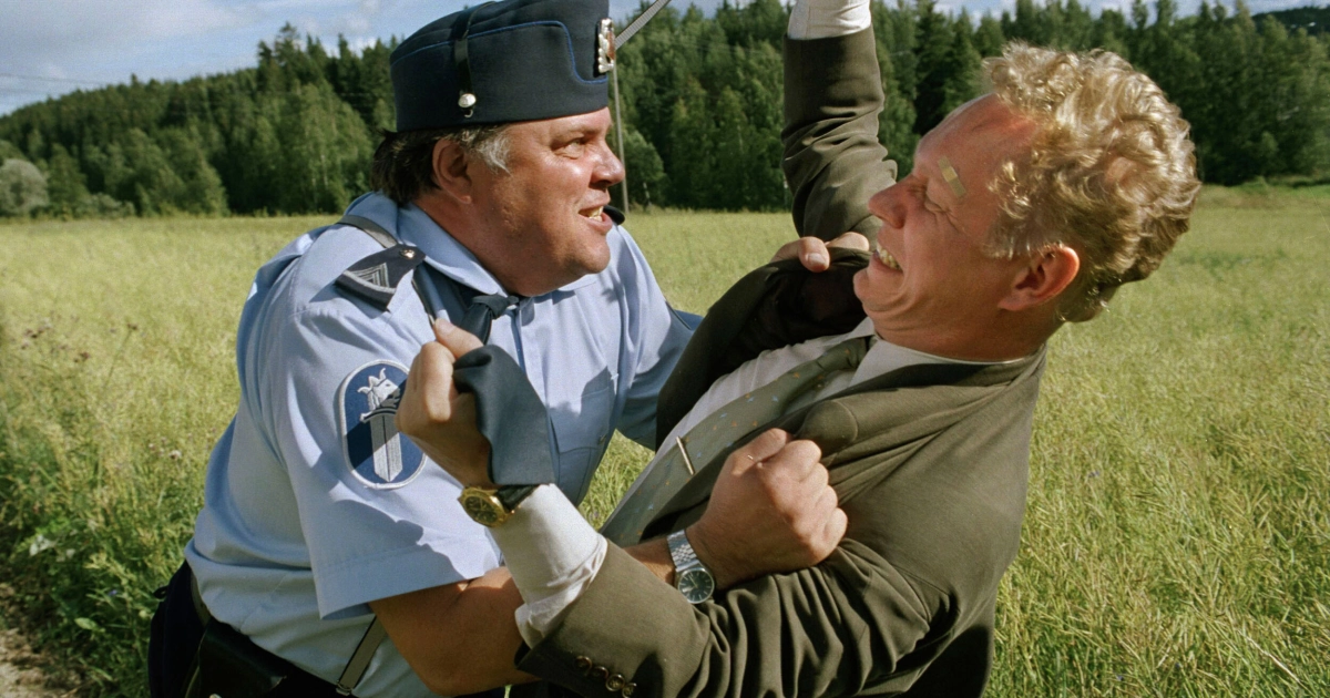 Muistatko Maalaiskomedioiden Ahti Kiisken? Jukka Pitkänen on Suomen suosituin äänikirjojen lukija