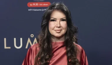 Elina Kanervan juhlapuvusta paljastui melkoinen yksityiskohta