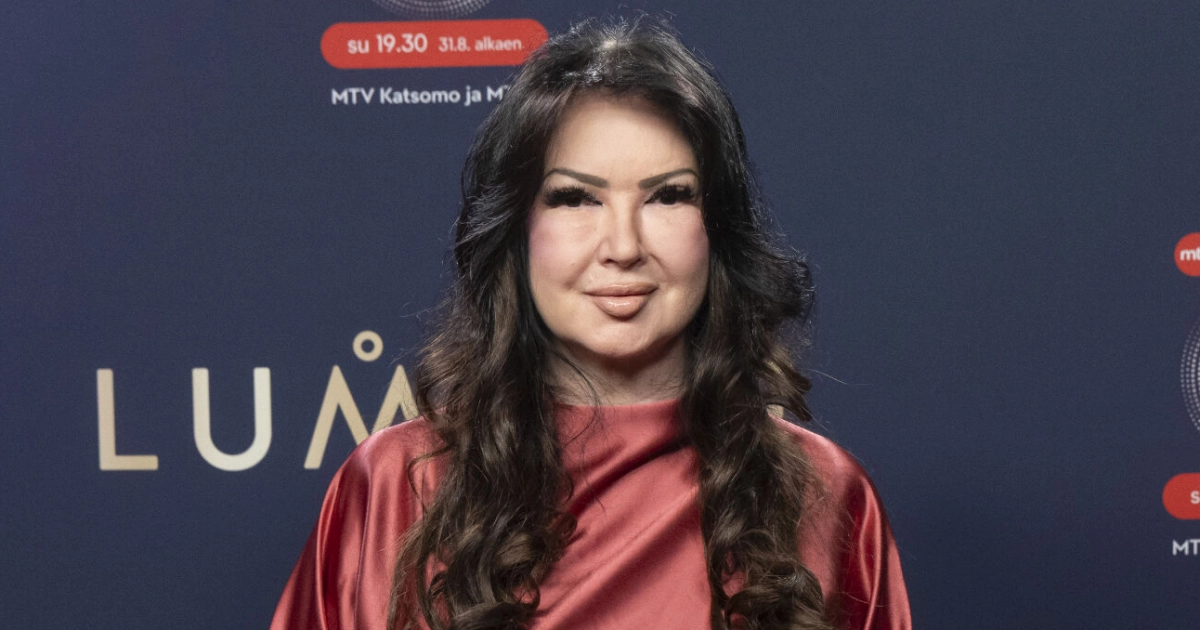 Elina Kanervan juhlapuvusta paljastui melkoinen yksityiskohta