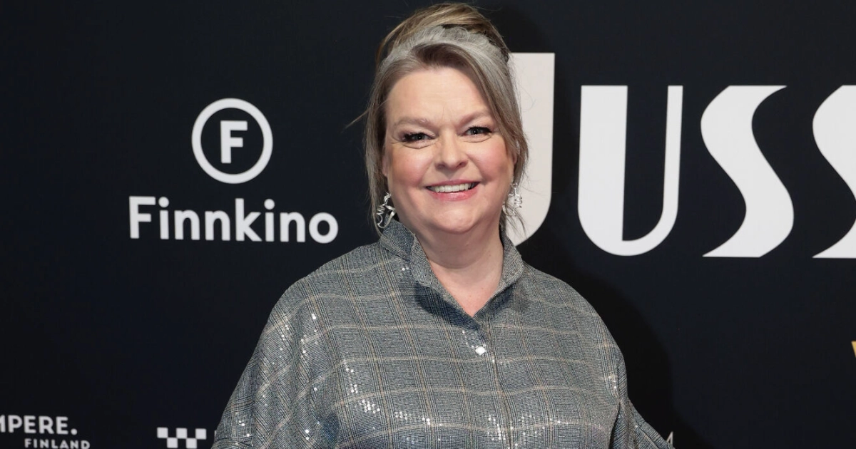 Elina Knihtilä arkityylissä: askelsi Minna Parikka -merkin kengissä