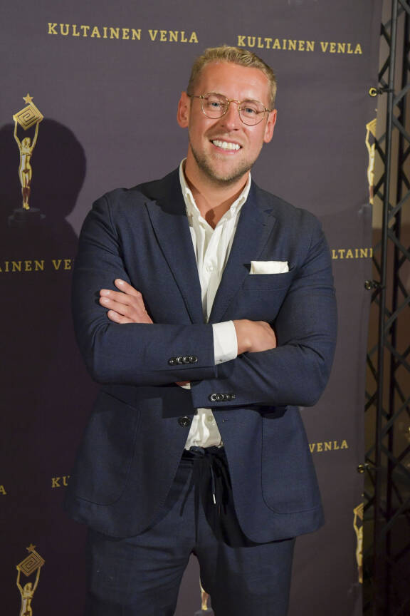 Andreita on kutsuttu 'asuntokauppojen Cheekiksi'.