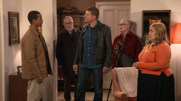 Salatut elämät sarjassa Hannan esittämä Salla lukeutuu suosituiimpiin ja tunnistettavimpiin hahmoihin.