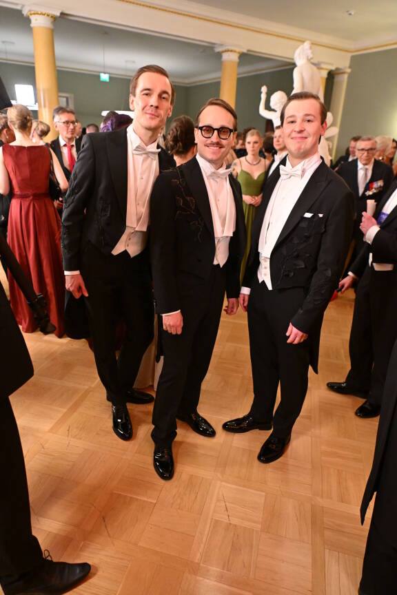 Jokainen KAJ:n jäsen sai Suomen tasavallan presidentti Alexander Stubbilta kutsun tämän vuoden linnanjuhliin.