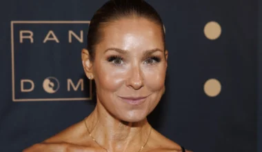 Erokohussa käänne! Karita Tykkä: paljonpuhuva peliliike