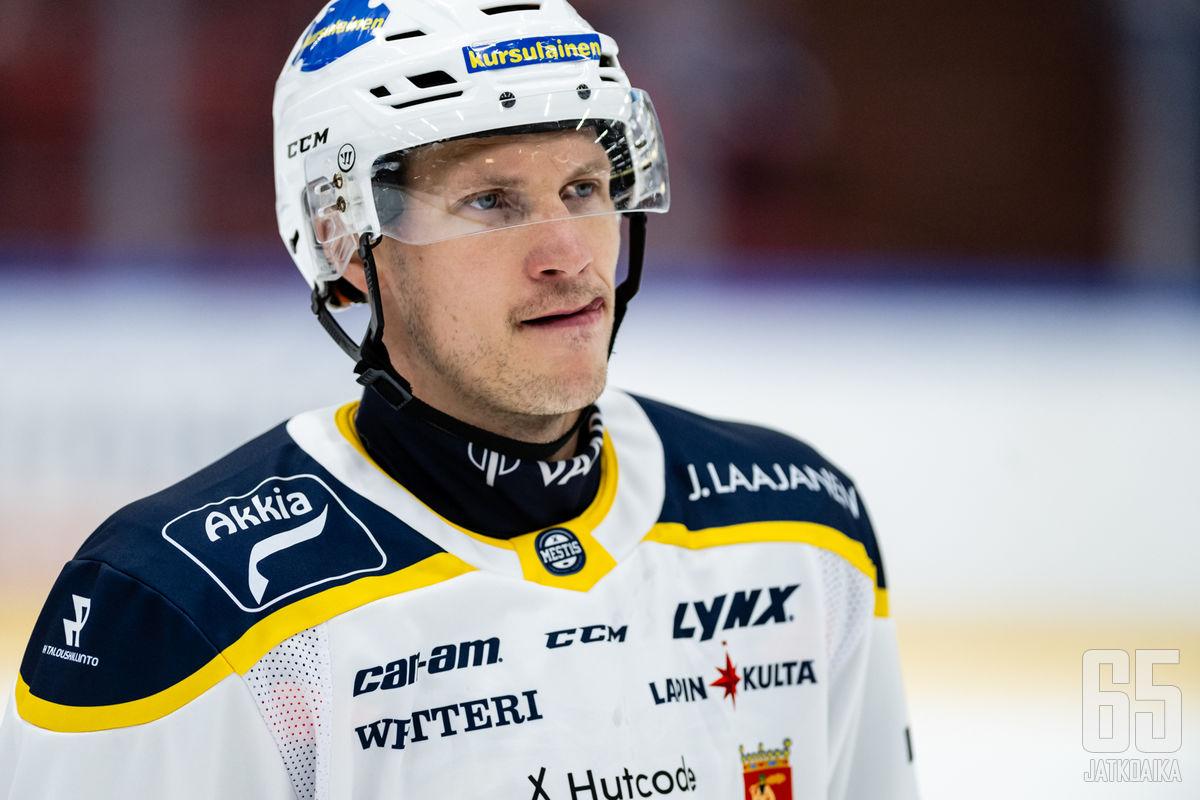 Antti Erkinjuntti pelasi kolme viimeistä kauttaan kasvattiseurassaan RoKissa.