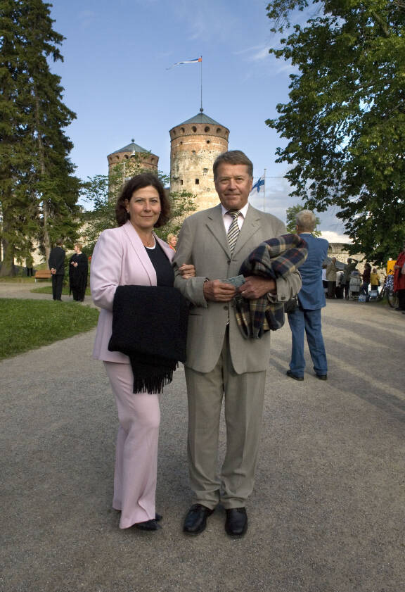 Ahteet olivat intohimoisia oopperan kuluttajia. Savonlinnan oopperajuhlilla vuonna 2007.