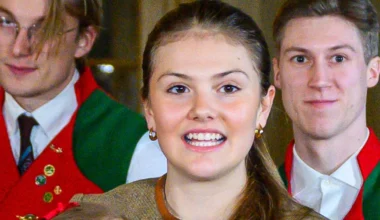 Prinsessa Estelle ja kuninkaalliset serkut loistavat joulukuusijuhlissa - katso upeat kuvat