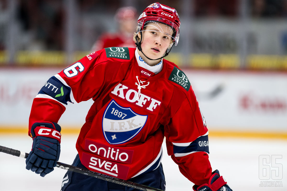 Viime kaudella HIFK:ssa pelannut Jasper Kuhta tehoili U20 MM-avauksessa.