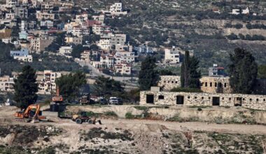 Vauva loukkaantui siirtokuntalaisten hyökkäyksessä kotiin Länsirannalla