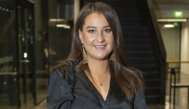 Ensitreffit alttarilla -Tuula meni naimisiin - tässä on komea puoliso!