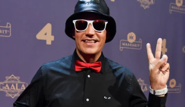 Rap-tähti Petri Nygård tanssii tonttuasussa TikTokissa – Katso hauska video