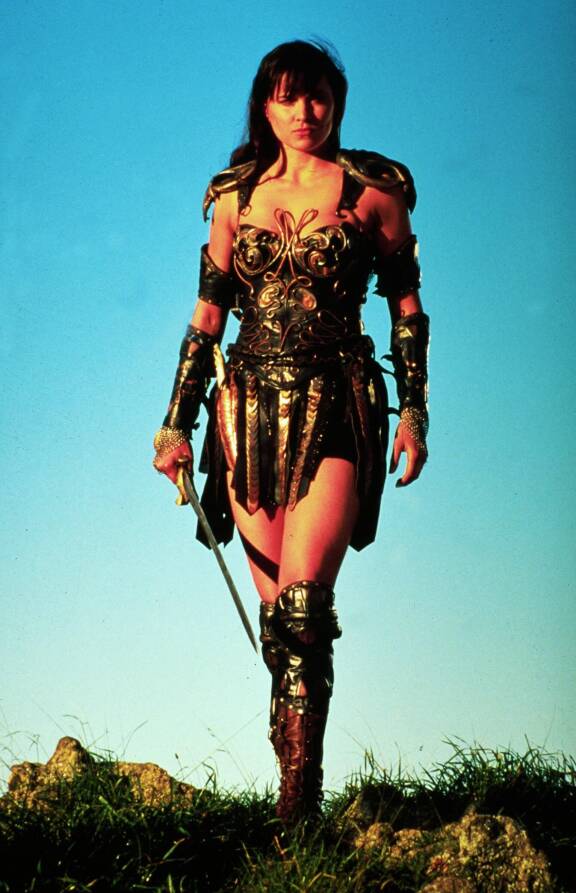 Sarja oli yhdysvaltalainen, mutta se kuvattiin Uudessa-Seelannissa. Mielikuvituksillinen tarina sijoittui antiikin Kreikkaan Amfipoliksen kaupunkiin.