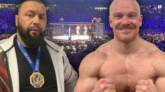 Osa yleisöstä jäi selvästi kaipaamaan suurempaa iskujen vaihtoa isojen miesten näytösottelussa.