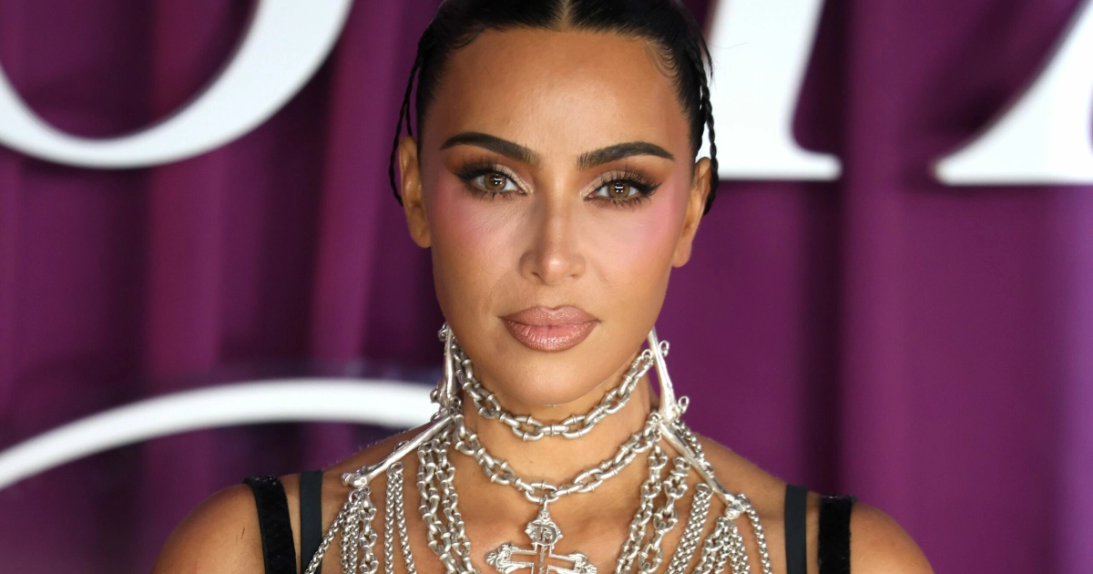 Kim Kardashian: Suututti eläinoikeusjärjestön ja somekansan