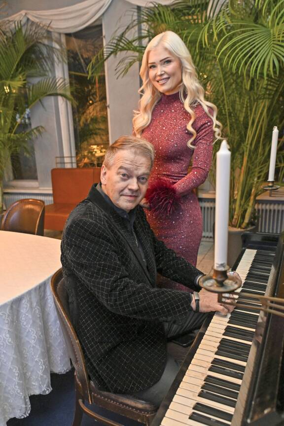 Aviopari haaveilee yhteisestä lapsesta.