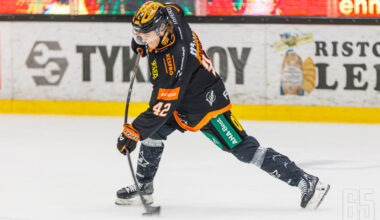 Jimi Suomi laukoi KooKoon avausmaalin.