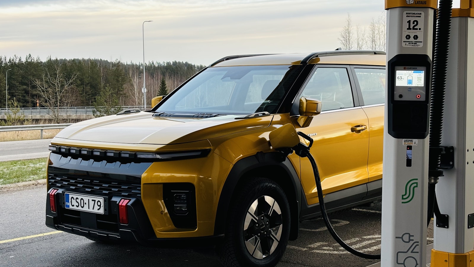 Autokanta kääntyi laskuun ‒ ajokorttikaan ei enää kiinnosta kaikkia nuoria - Maaseudun Tulevaisuus