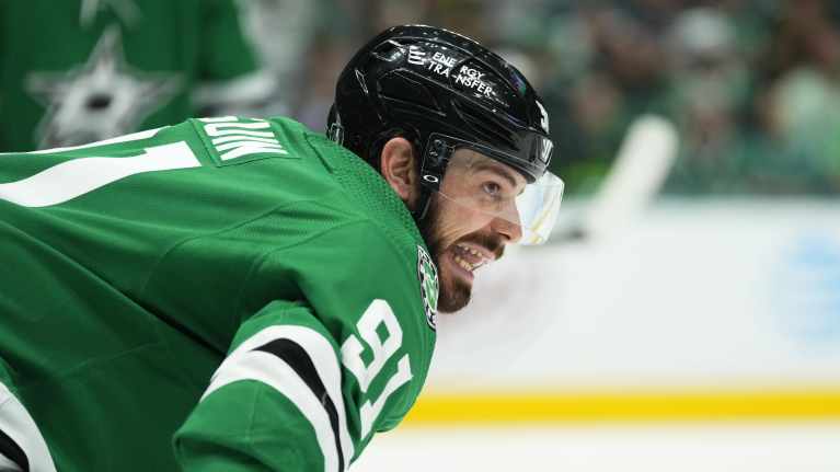 Tyler Seguin kuvassa.