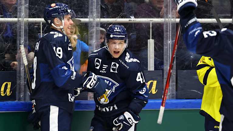 Jan-Mikael Järvinen jääkiekkoilija.