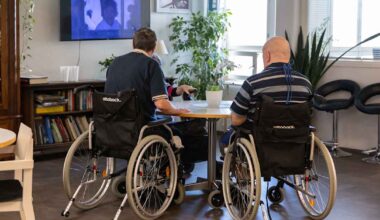 Tuore tutkimus: Varallisuuden huomioiminen vanhusten hoivassa voisi nostaa asiakasmaksuja yli 800 eurolla kuussa | Politiikka