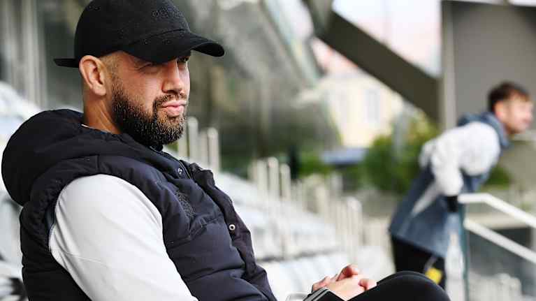 Ilves sportchef Miika Takkula under en fotbollsträning 2025.