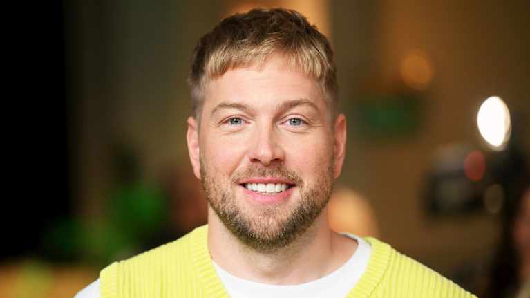 Huippukokki Teemu Laurell Nelosen Selviytyjät Suomi -ohjelman mediatilaisuudessa.