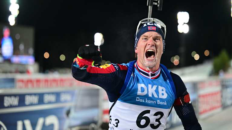 Johan-Olav Botn jublar.