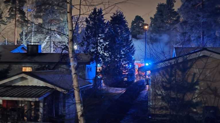 Varkauden Juurikantiellä paloi rivitalohuoneistossa 7.12.2025.
