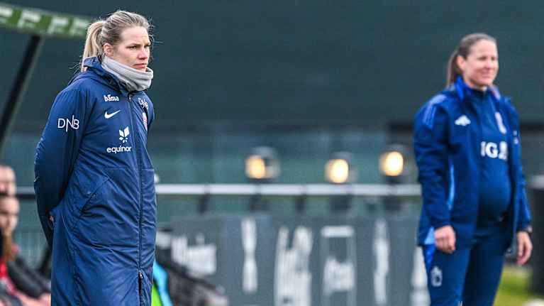 Jalkapallovalmentaja Eline Kulstad Torneus.