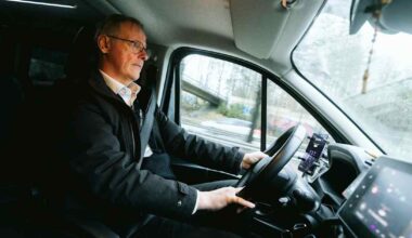 Kun taksi näyttää tulevan, mutta ei saavukaan ajallaan, taustalla on taksikuskien taktikointi | Kotimaa