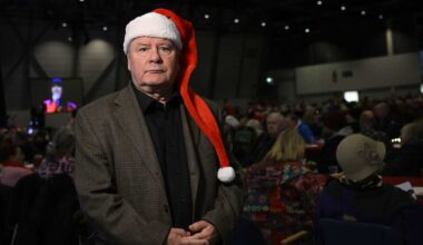 Heikki Hursti murtui kyyneliin: iso joukko jäi ilman ateriaa vähävaraisten joulujuhlassa | Uutisia lyhyesti