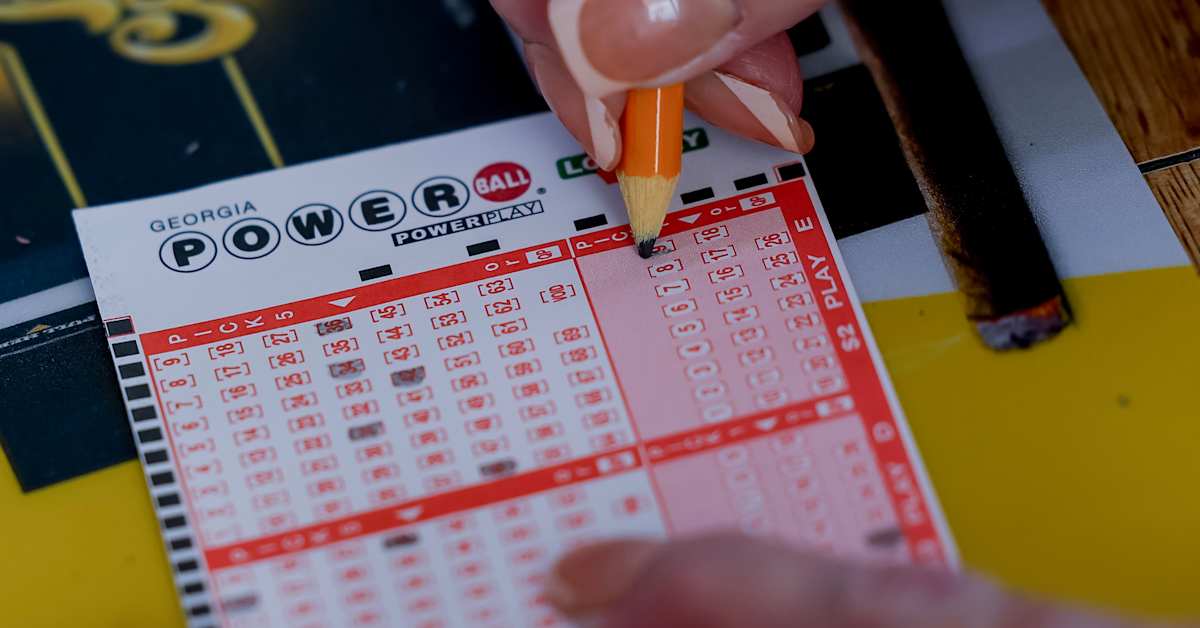 Yhdysvalloissa tuore lottovoittaja saa yli 1,8 miljardia dollaria – mutta vain, jos malttaa odottaa 30 vuotta | Uutisia lyhyesti