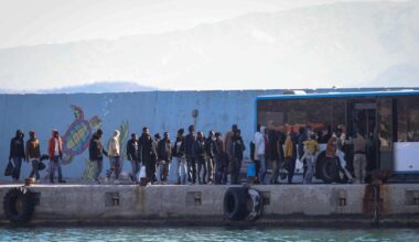 Kreikan rannikko­vartiosto on pelastanut viime päivinä satoja ihmisiä Kreetan edustalta | Uutisia lyhyesti