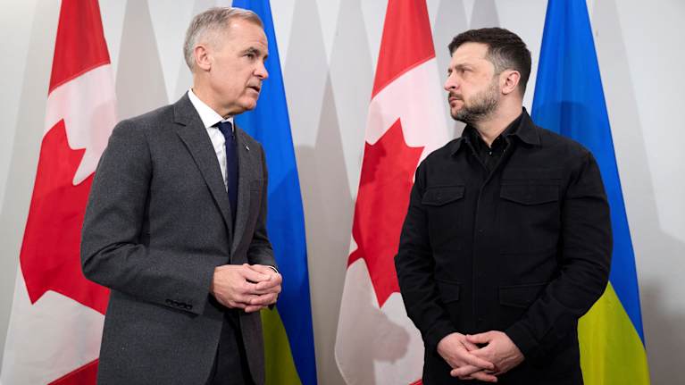 Kanadan pääministeri Mark Carney ja Ukrainan presidentti Volodymyr Zelenskyi keskustelevat.
