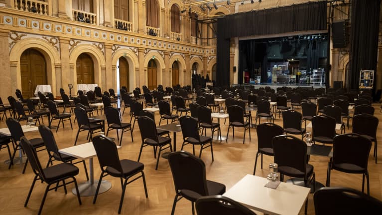 Helsingin Vanhan ylioppilastalon juhlasali