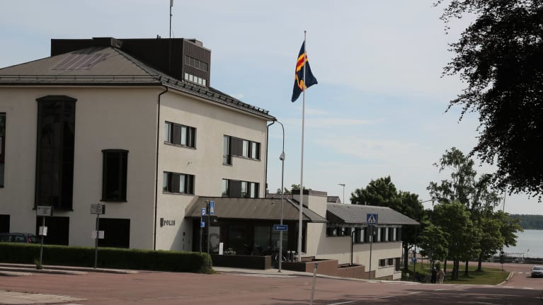 Maarianhaminan poliisitalo.