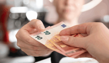 Bulgarian levat voi vaihtaa Suomessa euroiksi 1.1.–2.3.2026