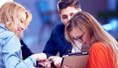 Analyysi: Kaupan kilpailukykyä rakennetaan oppimisella, osaamisella ja oppilaitosyhteistyöllä