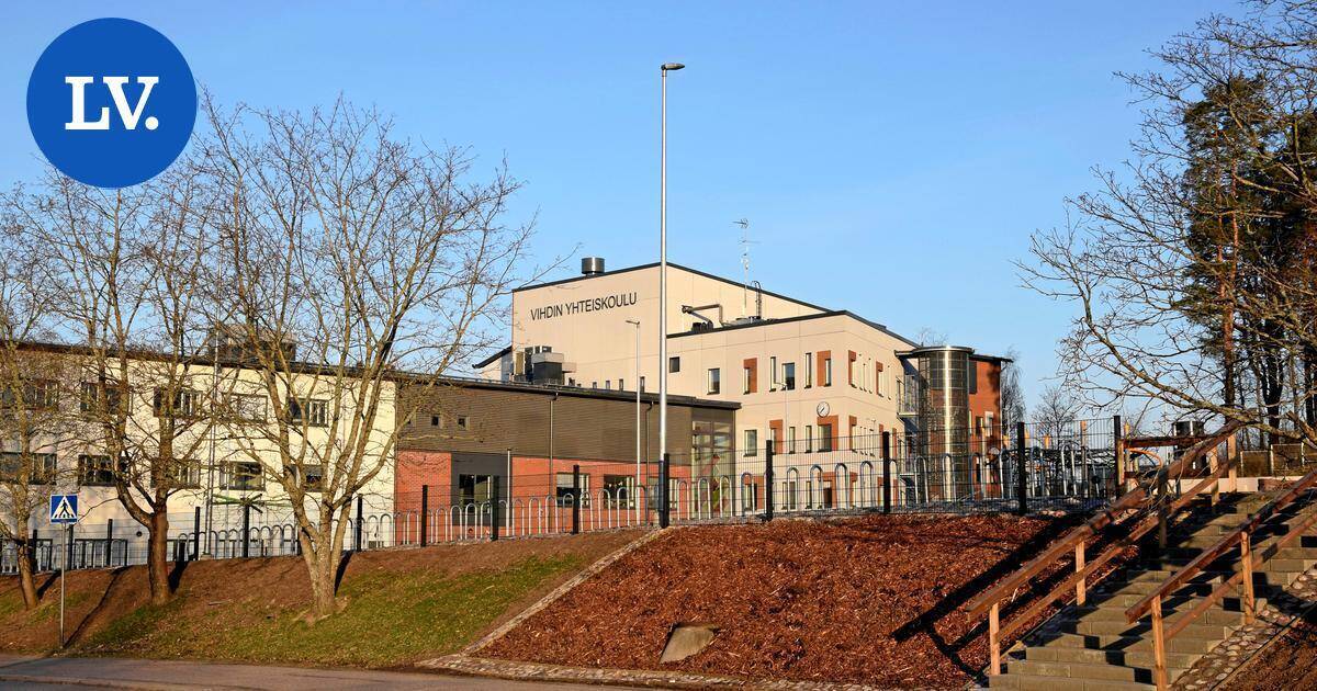 Uhkaava tilanne Vihdin yhteiskoululla on ohi – paikalla oli useita poliisipartioita | Paikalliset