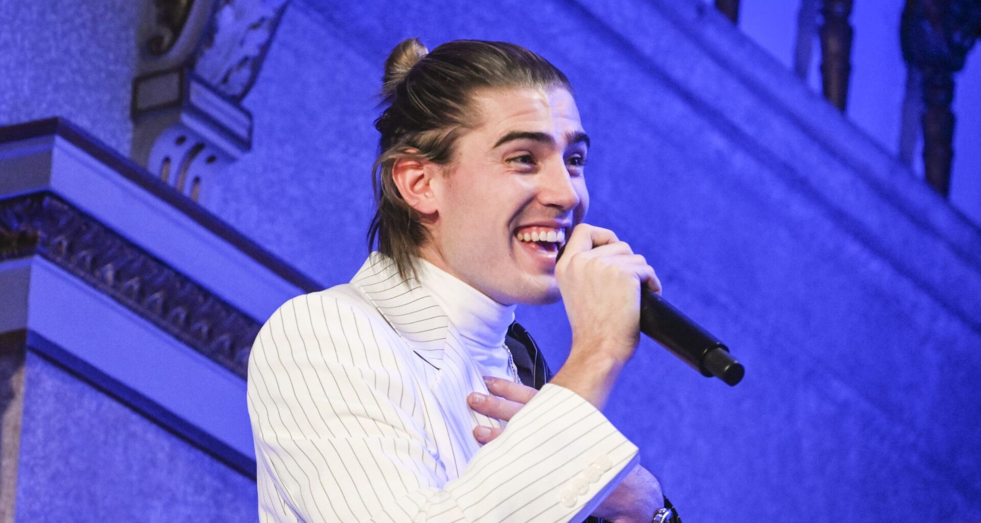 Robin Packalen esittelee söpön lemmikkinsä