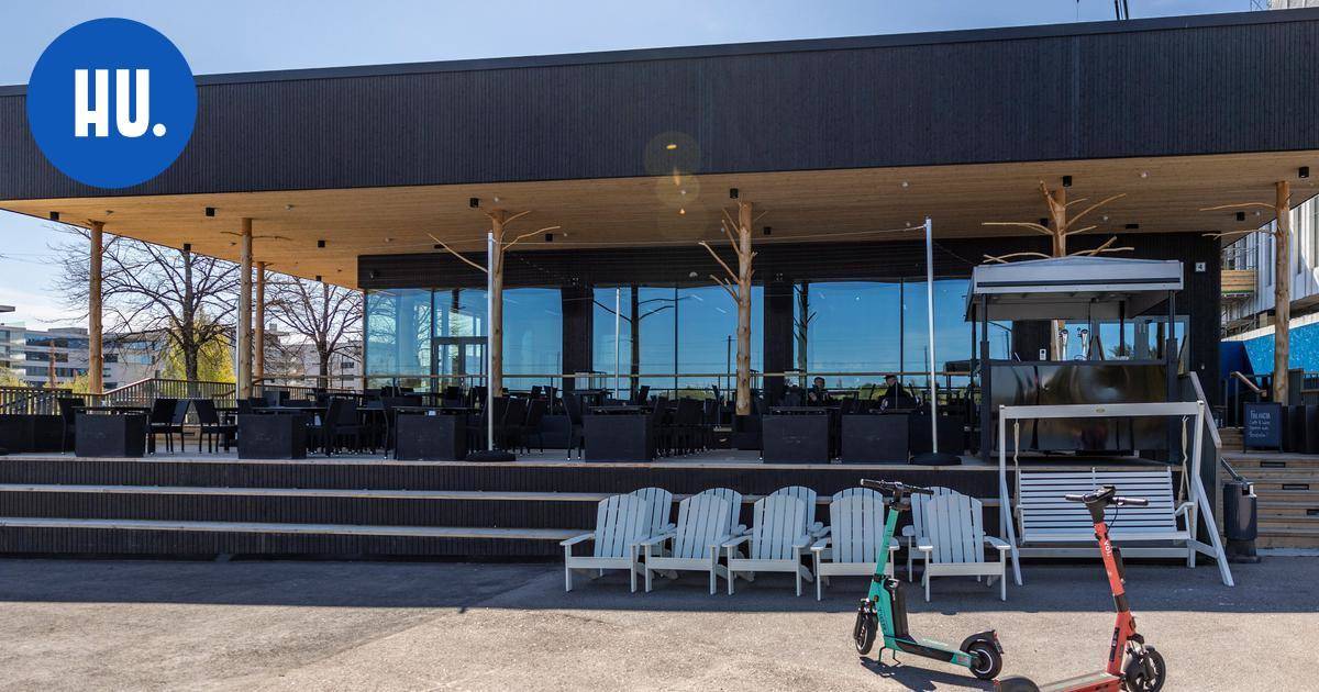 Pikku-Finlandian tyhjentäminen alkoi – näin rakennuksen purku etenee | Paikalliset