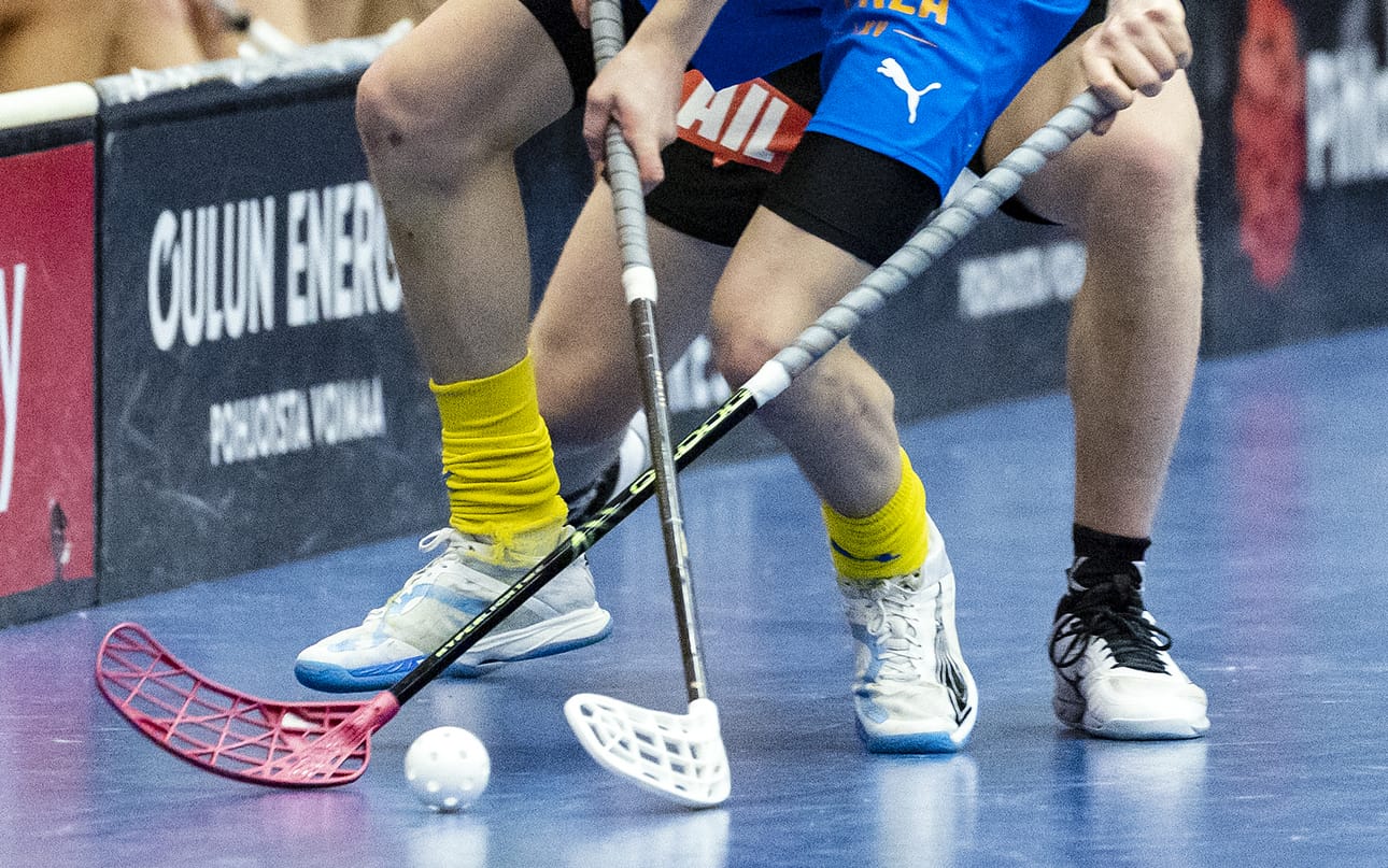 Salibandyn vedonlyöntivilpeistä jaettiin keskiviikkona rangaistuksia.