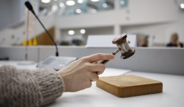 Kaupunginhallitus päättää kaupunginjohtajan autoedusta - Riihimäki