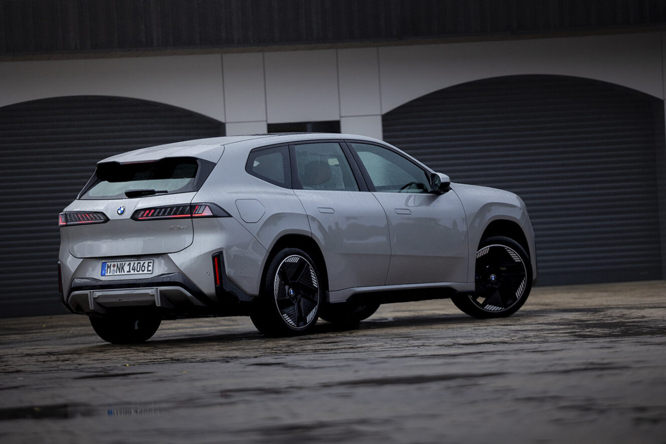 BMW iX3