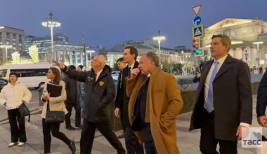 Professori ihmettelee aikovatko liikemiehet ajaa USA:n moraaliseen konkurssiin