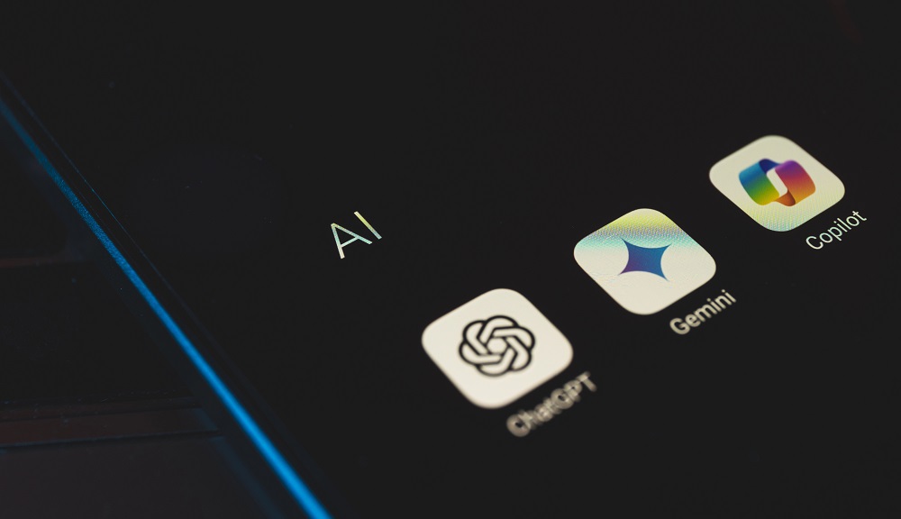 Google Gemini ChatGPT Copilot generatiivinen tekoäly