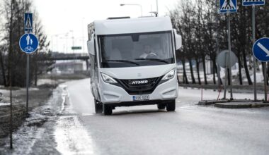 Moottori 100 vuotta: ensiunet ja -kommellukset matkailuautoissa