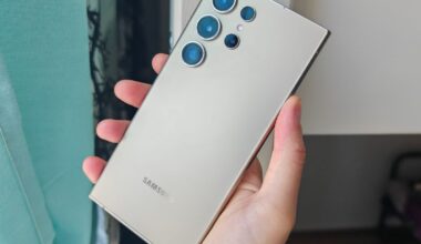 Kuvassa aito Samsung Galaxy S24 Ultra.