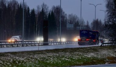 Nyt iski surkea sää – Ajokeli on huono tai erittäin huono monin paikoin