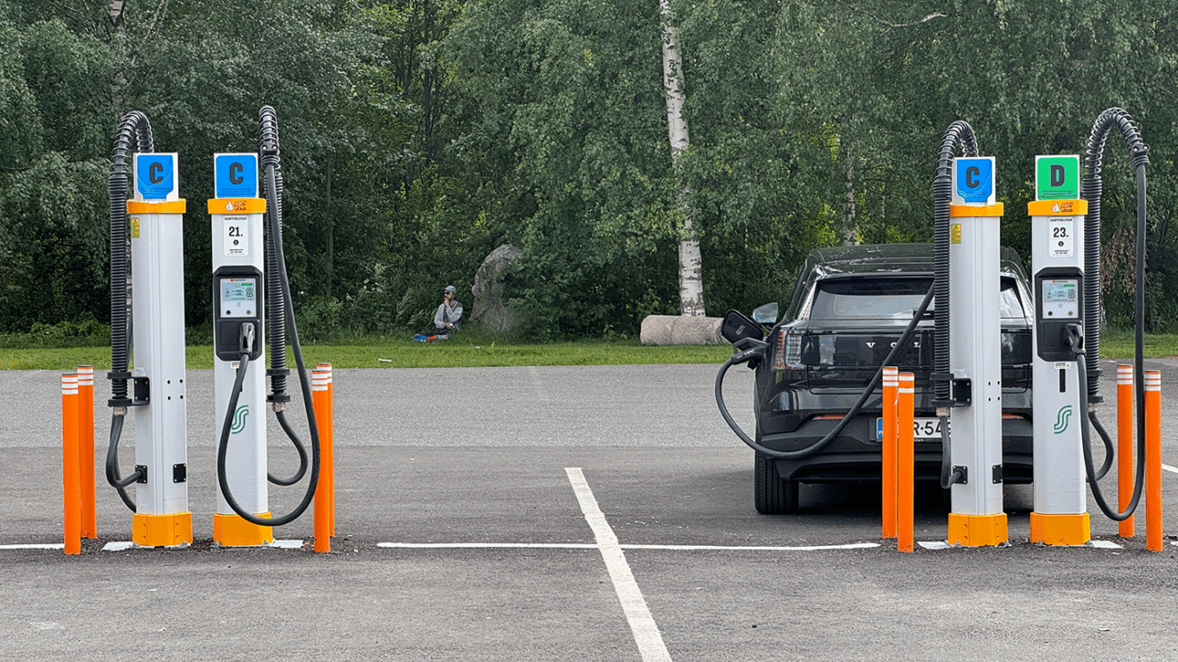 Liikenteen sähköistyminen mullistaa – muutenkin kuin autoillessa - Moottori